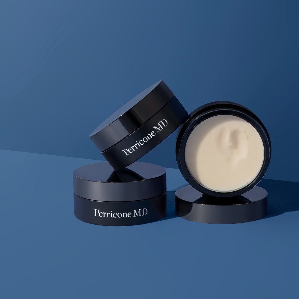 Použití Perricone MD Cold Plasma Plus+ tělového balzámu na suchou pokožku