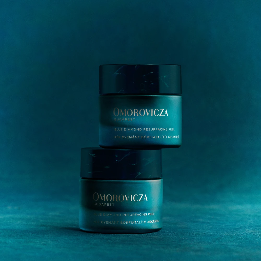 Rozjasňující peeling pro citlivou pleť Omorovicza (Blue Diamond Resurfacing Peel)