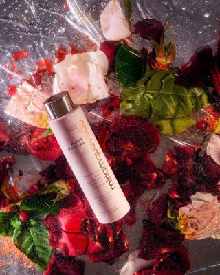 Všímáte si zvýšeného vypadávání vlasů nebo jejich řídnutí? Nepanikařte, vaše vlasy mohou znovu získat sílu, hustotu i...